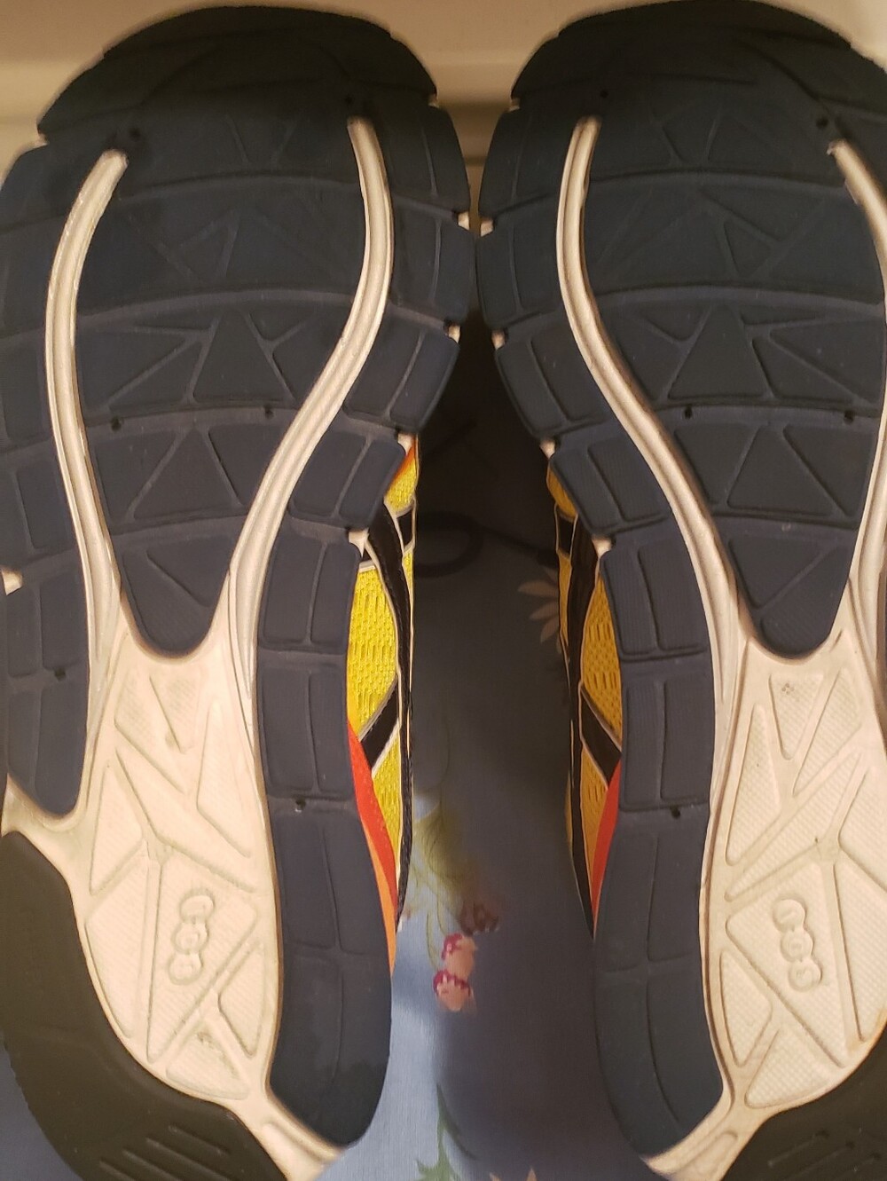 Asics Running Shoes - Picture 7 of 9